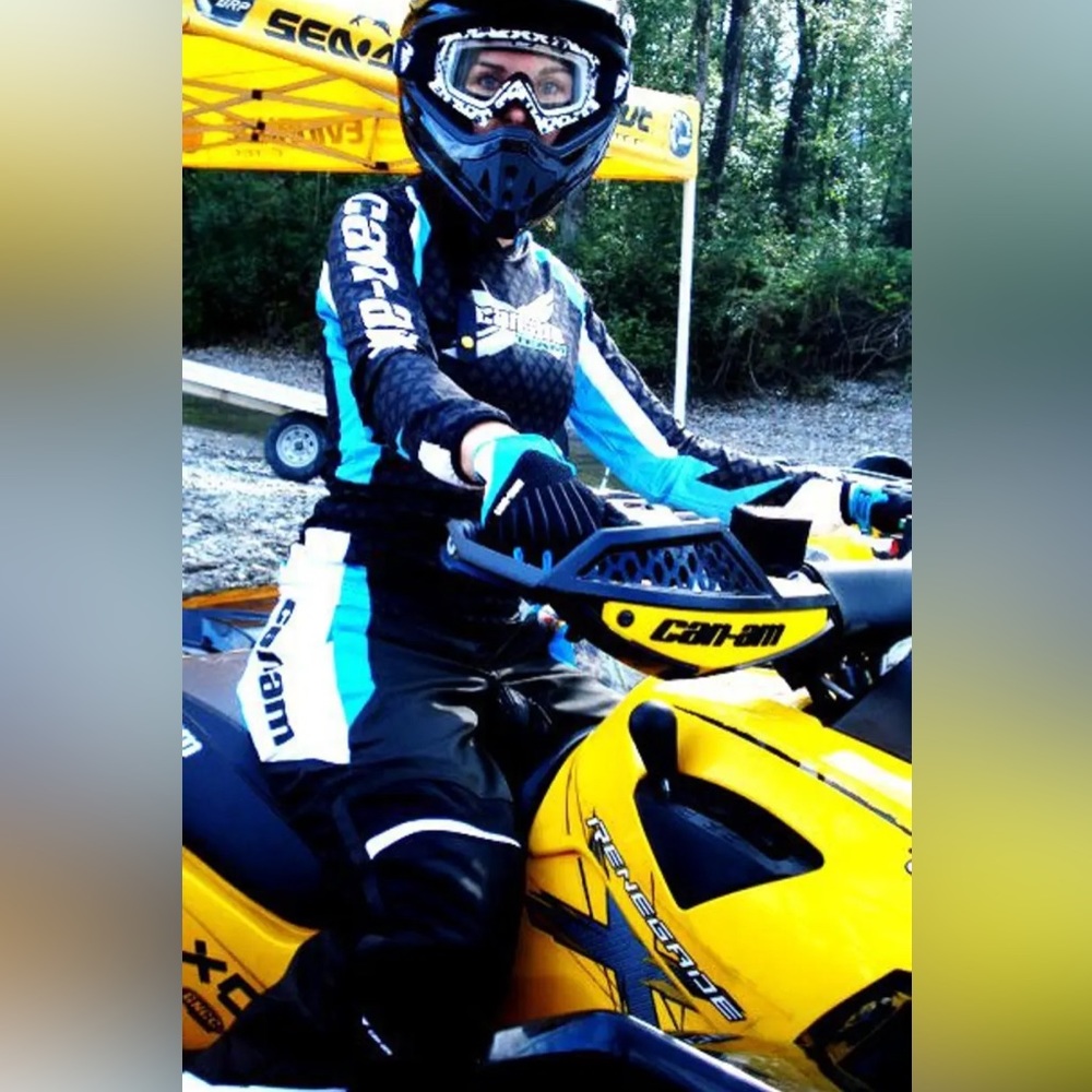 Can-am riding gear set
